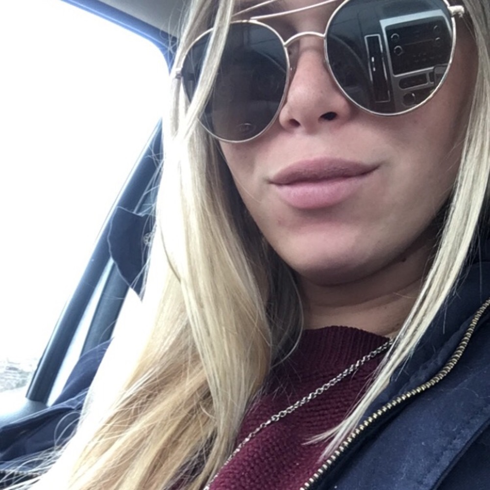 Meet your Posher, Paige